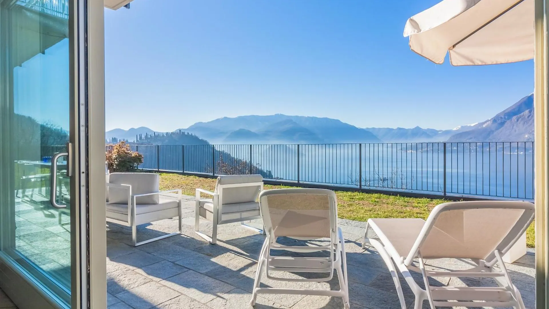 The Patio Over Varenna Perledo 0*,