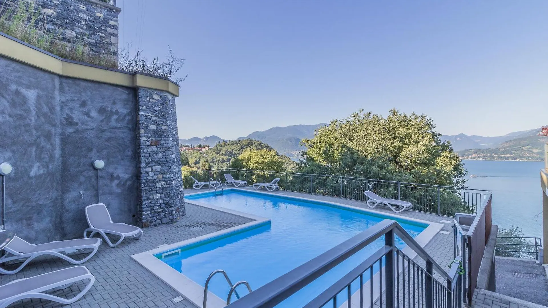 Apartment The Patio Over Varenna Perledo Italy