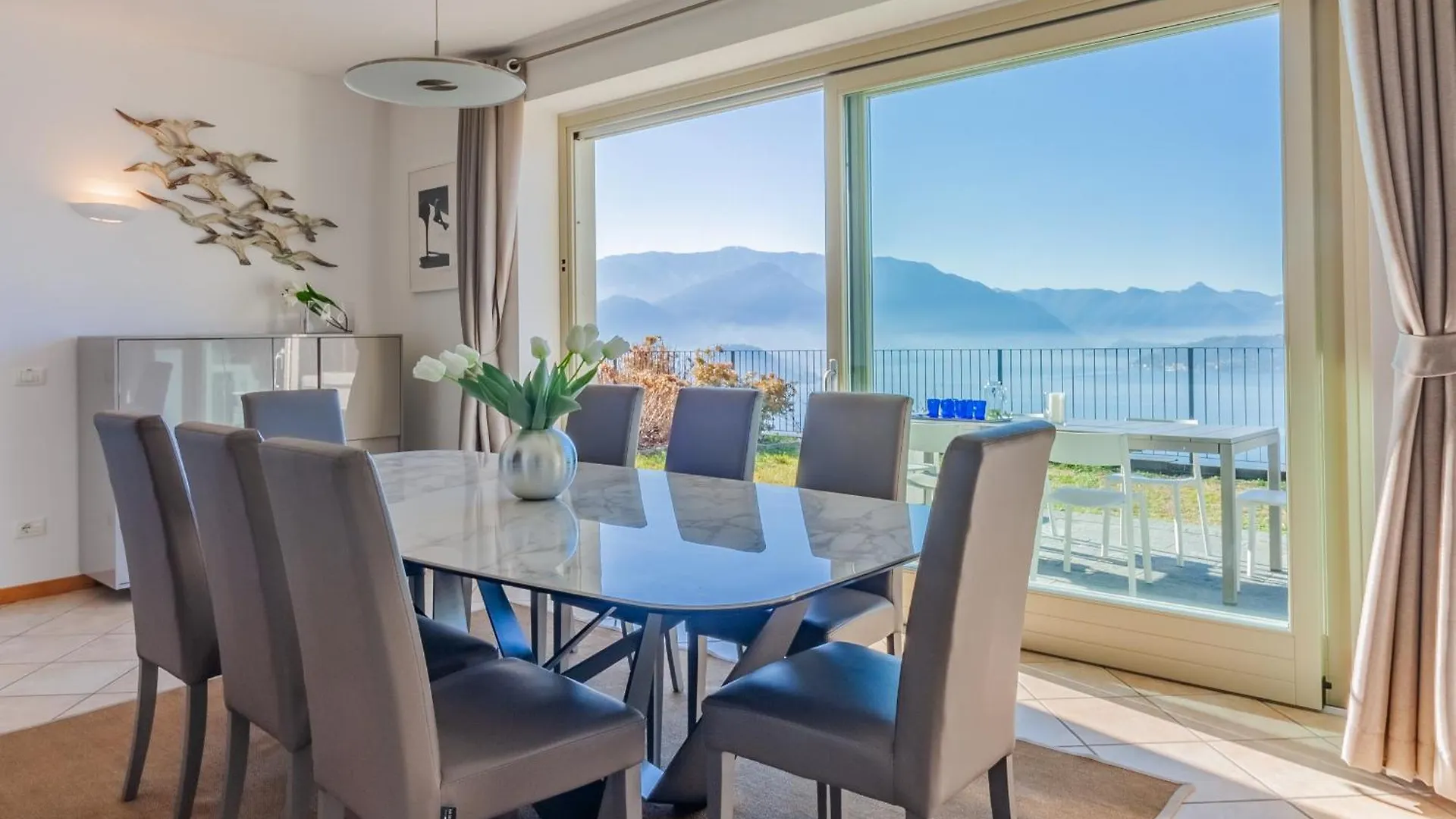 The Patio Over Varenna Perledo Apartment
